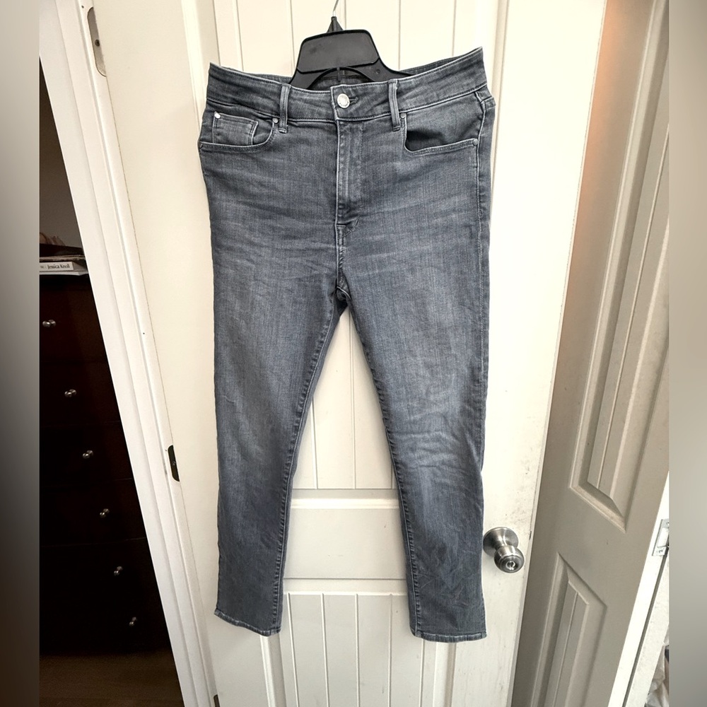 Fidelity Denim Gray High Rise Jeans Chet Slim fit- never dried